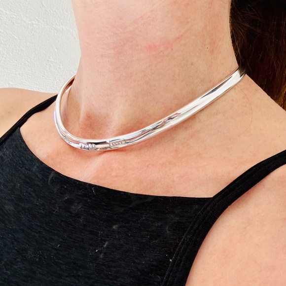 Tiffany Choker - Picture 5 of 7